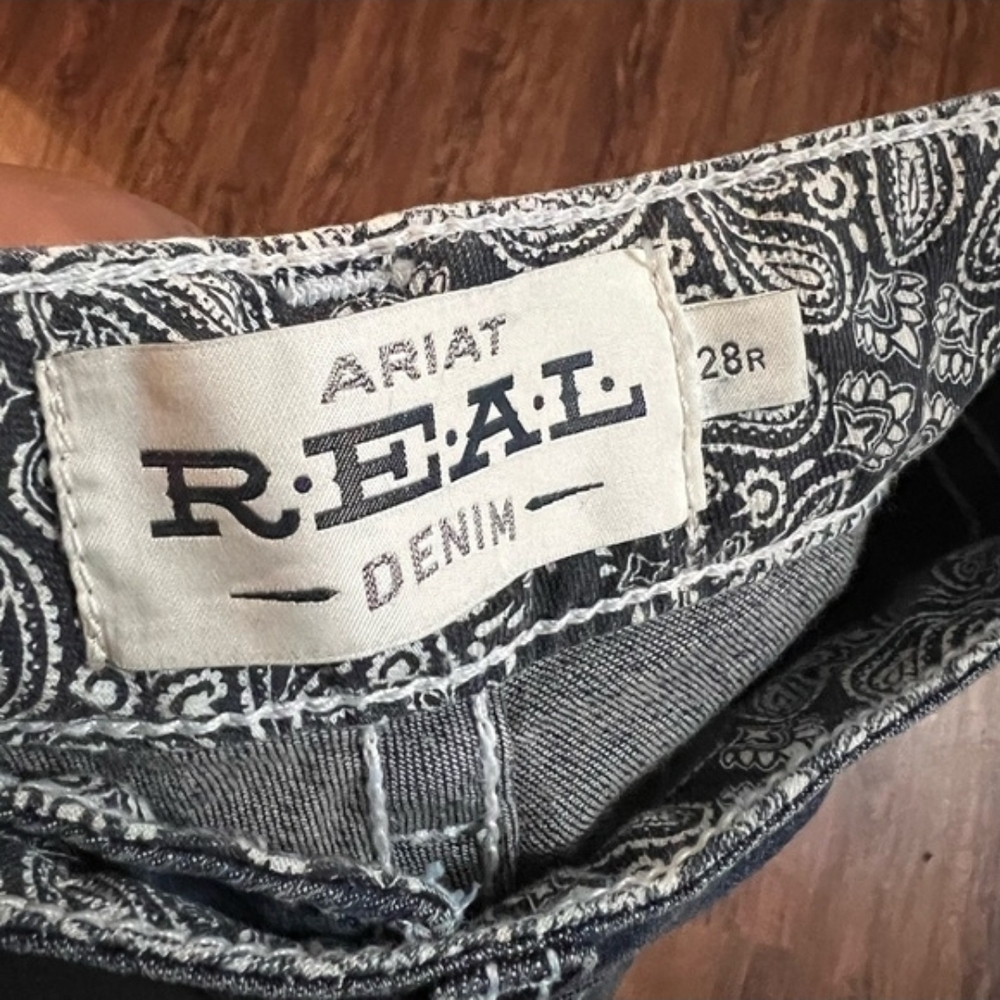 Ariat REAL Straight Leg Jeans - Picture 4 of 7